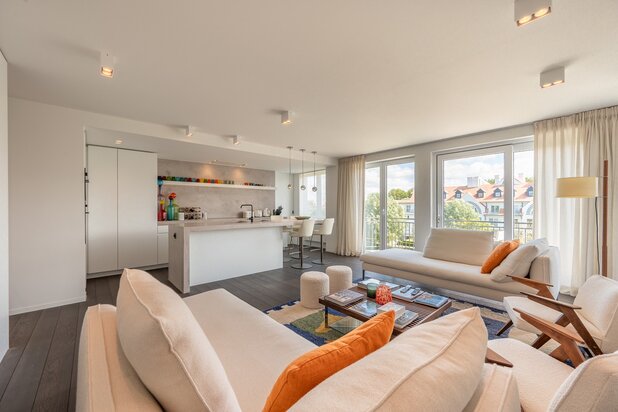 Hedendaags, instapklaar zuidgericht appartement, rustig gelegen in het Zoute.