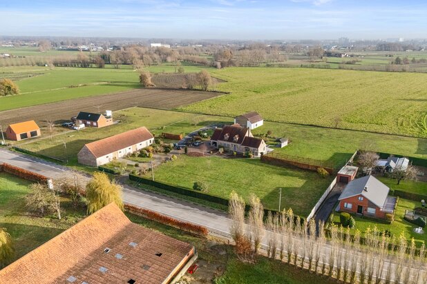 Unieke woning met een openzicht te Knesselare!