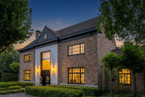 Prestigieuze villa met zwembad op 3.528 m² op toplocatie!