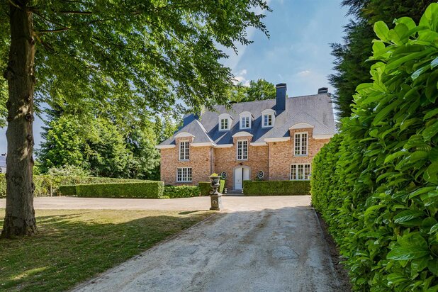 Quartier Hoogvorst magnifique propriété avec piscine intérieure