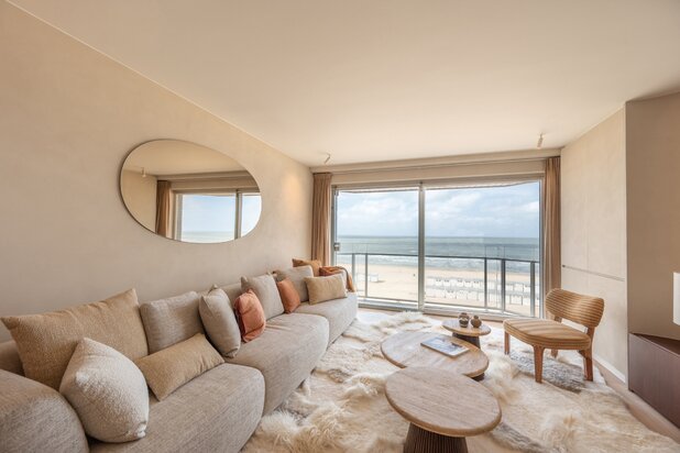 Fully renovated 3 bdrm apartment with sea view in Het Zoute