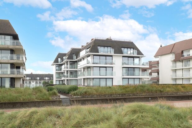 Stylish 1-bedroom apartment with sea views [Zoute]