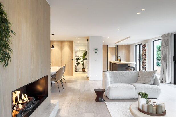 Vernieuwde villa genietend van alle privacy nabij het centrum van Knokke