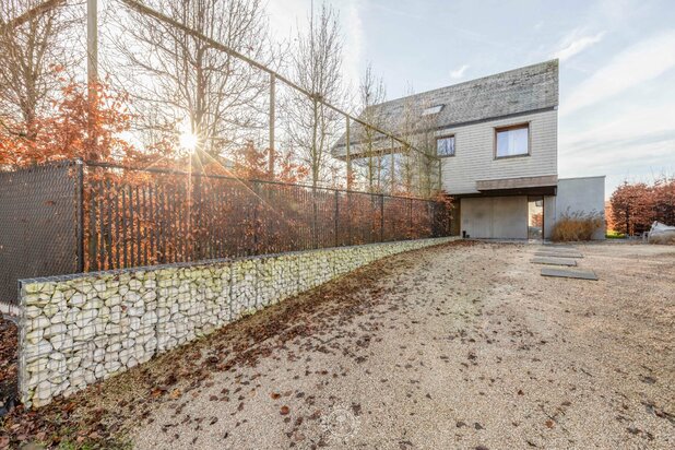 Architecturaal pareltje met praktijkruimte