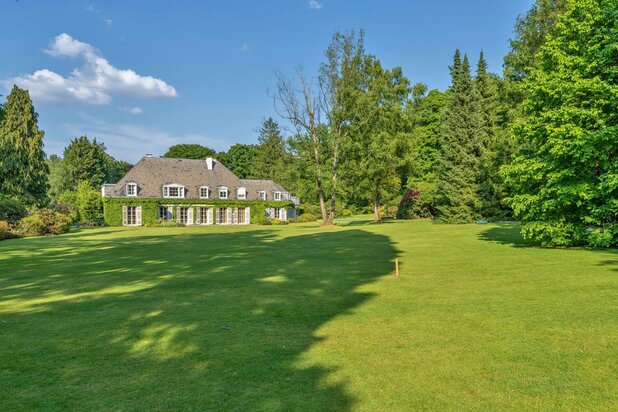 Beautiful and unique property adjacent to the Forêt de Soignes