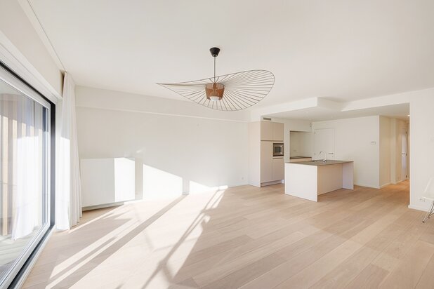 Instapklaar appartement, in het commerciële centrum van Knokke en vlakbij de zee.