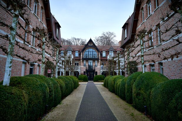 Villa-appartement te koop in centrum Schilde.