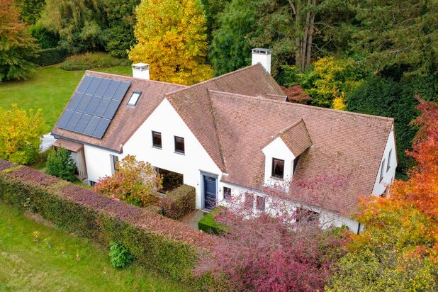 Kwalitatieve ruime villa op 27 are, 5 slaapkamers, Tervuren