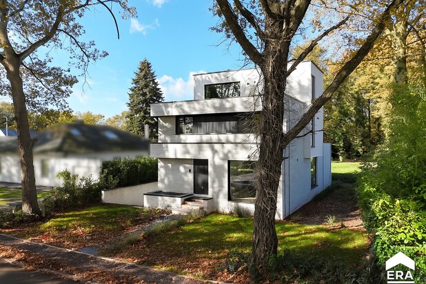 Exclusieve villa in Bokrijk - aankoop onder registratierecht