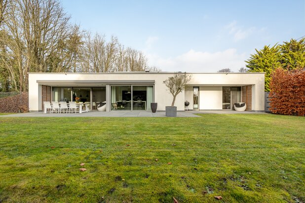 Exclusieve luxevilla in de groene residentiële wijk van Grimbergen