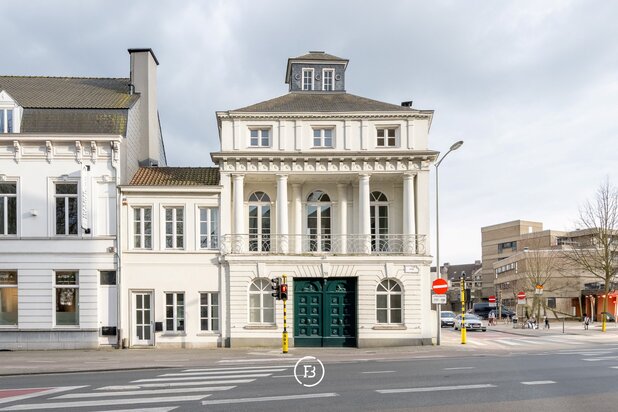 Majestueuse maison de maître