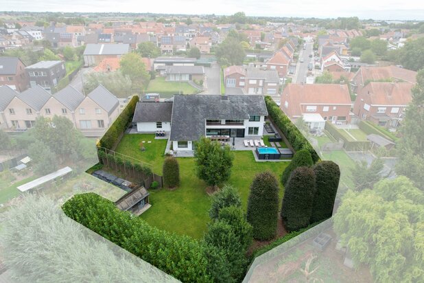 Exclusieve ruime villa op 1.965 m² - ook geschikt voor kangoeroe wonen