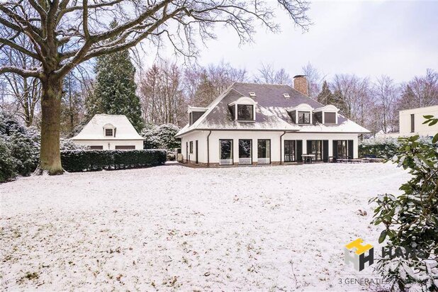 Villa met 4 slaapkamers op een perceel van 2600m²