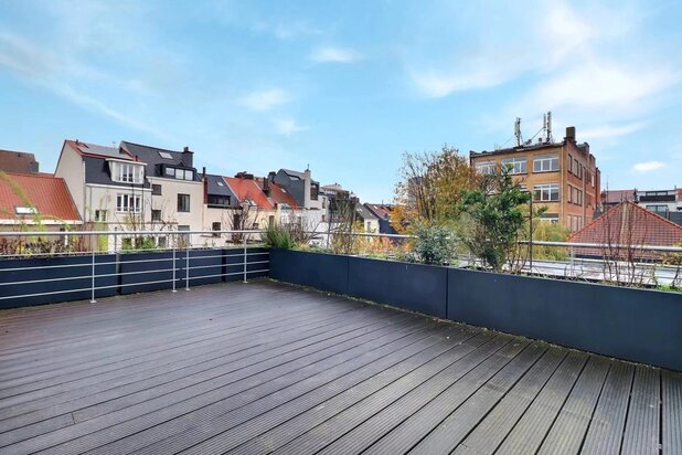 Ixelles - Chatelain - Duplex 3bed + terraces + parking (optional)