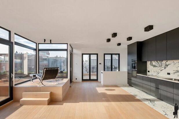 Uniek duplex-penthouse met indrukwekkend terras, gelegen op een absolute toplocatie op ’t Eilandje