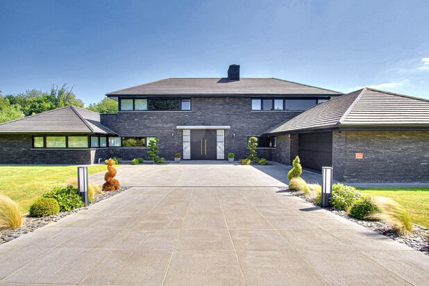 Uitzonderlijke villa op een rustige en prestigieuse ligging.