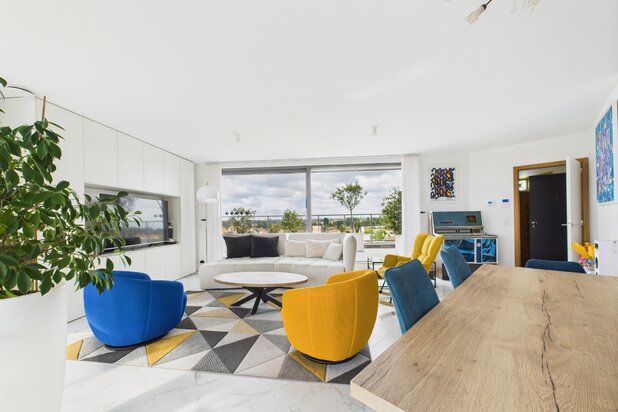 Penthouse 4 chambres avec grande terrasse au pied du parc