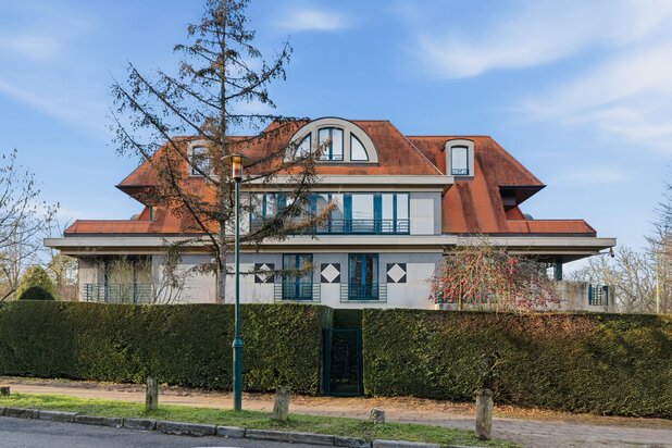 SPW – Prachtig duplex-penthouse met 3 Slaapkamers, Bureau en Terrassen