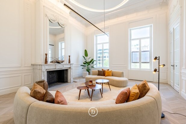 High-end appartement met terras gelegen op de Kouter