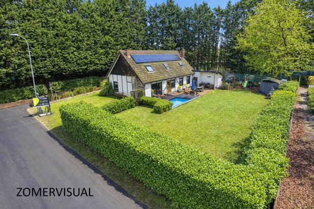 Gezellige, karakteristieke en energiezuinige woning met 4 SLPKS en 2 badkamers ! 