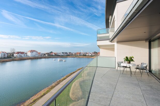 Uitzonderlijk hoekappartement met adembenemend zicht op het Zegemeer.