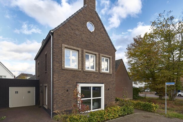 Villa te koop in WAALRE met referentie 19110073405