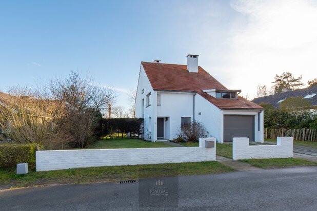 Zuidgerichte villa met 4 slaapkamers uitgevend op beschermd natuurgebied!