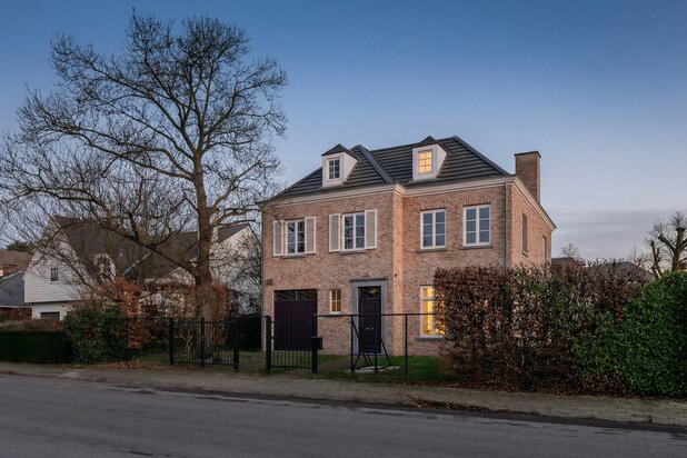 Uitzonderlijk mooie en recente woning op een toplocatie