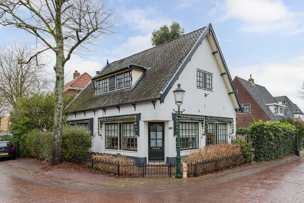 Villa te koop in HUIZEN met referentie 19910474848