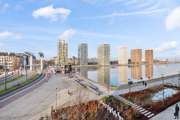 Lichtrijk BEN-appartement met open waterzicht in London Residence