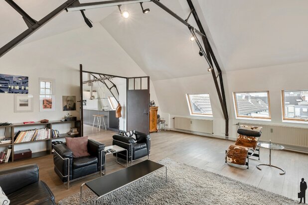 Unieke loft met perfecte synergie tussen wonen en werken