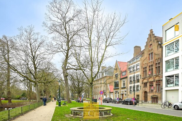 knappe penthouse met zicht op 't Stil Ende en het Graaf Visartpark