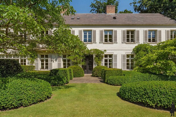 Hoogwaardig afgewerkte energiezuinige villa op ca. 6.264m²! 