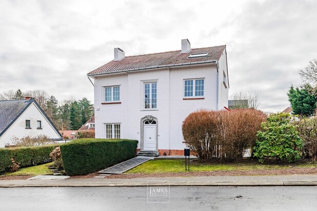 Mooi gerenoveerd huis met tuin.