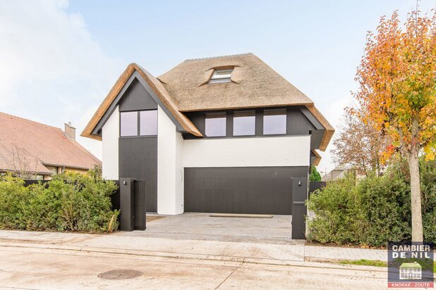 Exceptional new-build villa (2021) with beautiful volumes