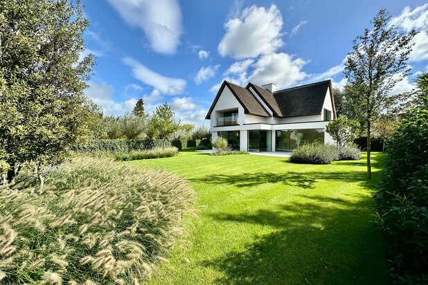 Luxueuze nieuwbouwvilla gelegen aan de rand van het Zoute