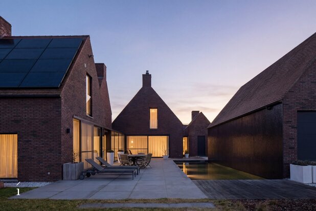 Architecturale vierkantshoeve, discreet gelegen in Munte