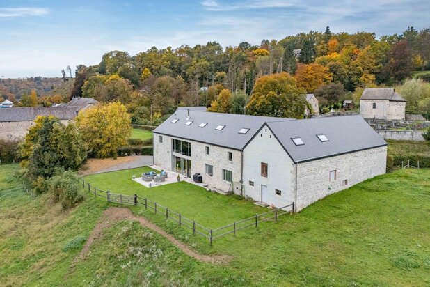 Between authenticity - Exceptional property