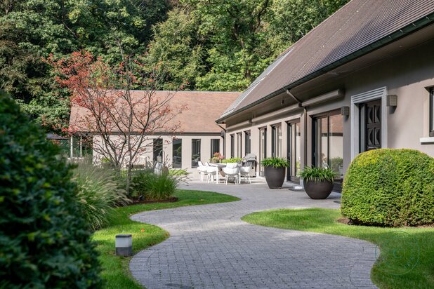 Unieke villa verscholen in het groen van Hertsberge