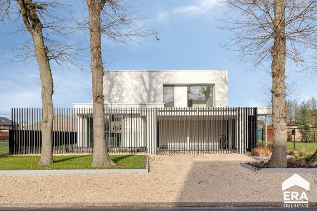 Prachtige nieuwbouwvilla te koop in Lommel