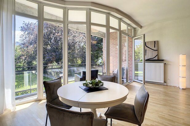 Louise / Châtelain: Magnificent furnished duplex + terrace