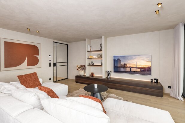 Luxueus afgewerkt appartement met frontaal zeezicht op Oosteroever