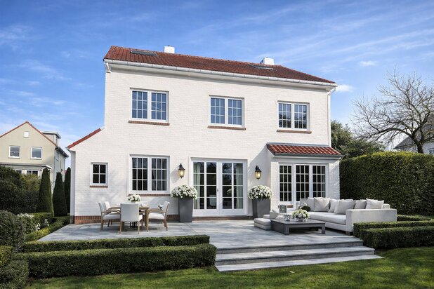 Mooi gerenoveerd huis met tuin.