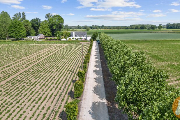 RUMMEN - Charmant landhuis op idyllische locatie op 1ha54