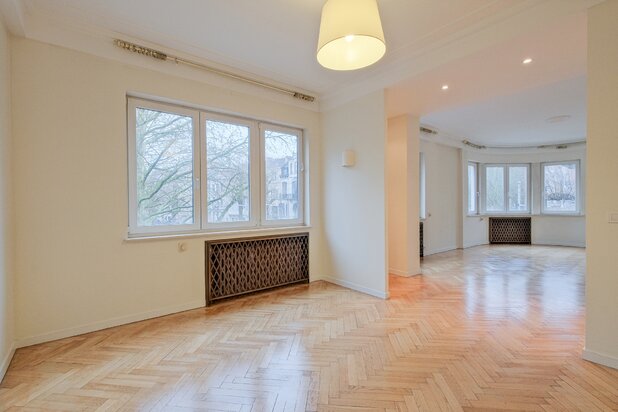 Molière: Appartement met 4 slaapkamers + dienstmeisjeskamer