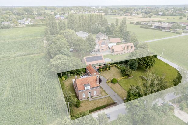 Prachtige instapklare hoeve in groene omgeving te Tielrode