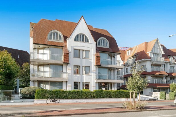 Zuidgericht tuinappartement in de Bayauxlaan nabij het Rubensplein.
