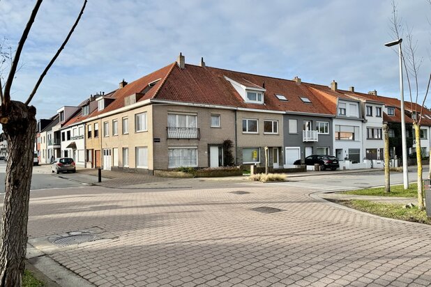 Maison de coin à rénover, proche du charmant Vieux-Knokke.
