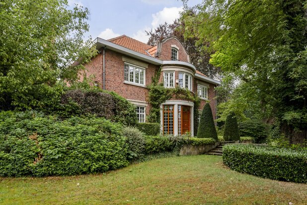 Charmante villa met parktuin op 4.309 m² in Brasschaat