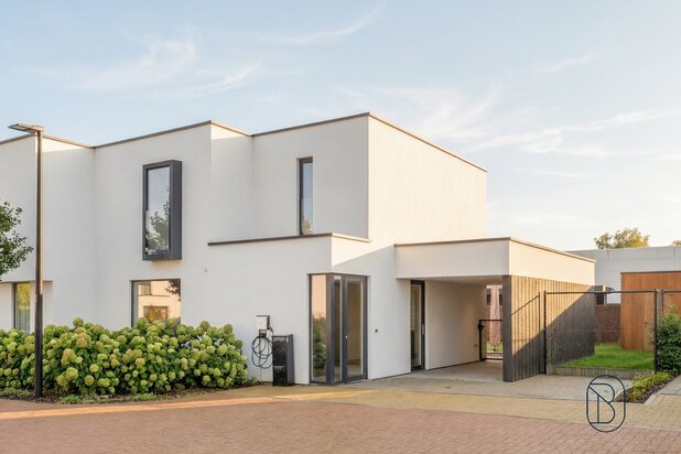 beautifully finished, recent and energy-efficient home